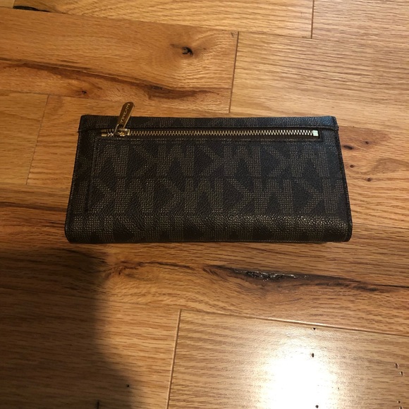 Michael Kors checkbook wallet Jet Set - Picture 3 of 3